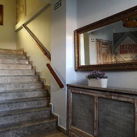 Hostal Becerril Becerril de la Sierra Eksteriør bilde